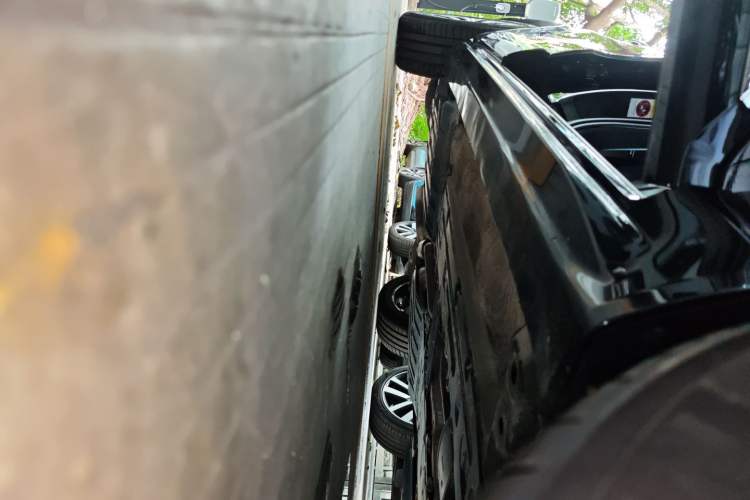 Used Volvo XC90 2023 B6 Zhiya Luxury 7-Seater Right Side Sill