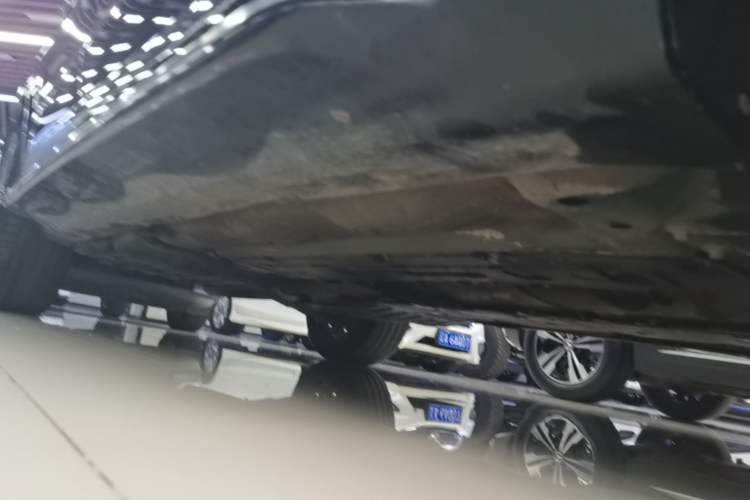 Used Volvo XC90 2023 B6 Zhiyi Luxury Edition 7-Seater Right Side Sill