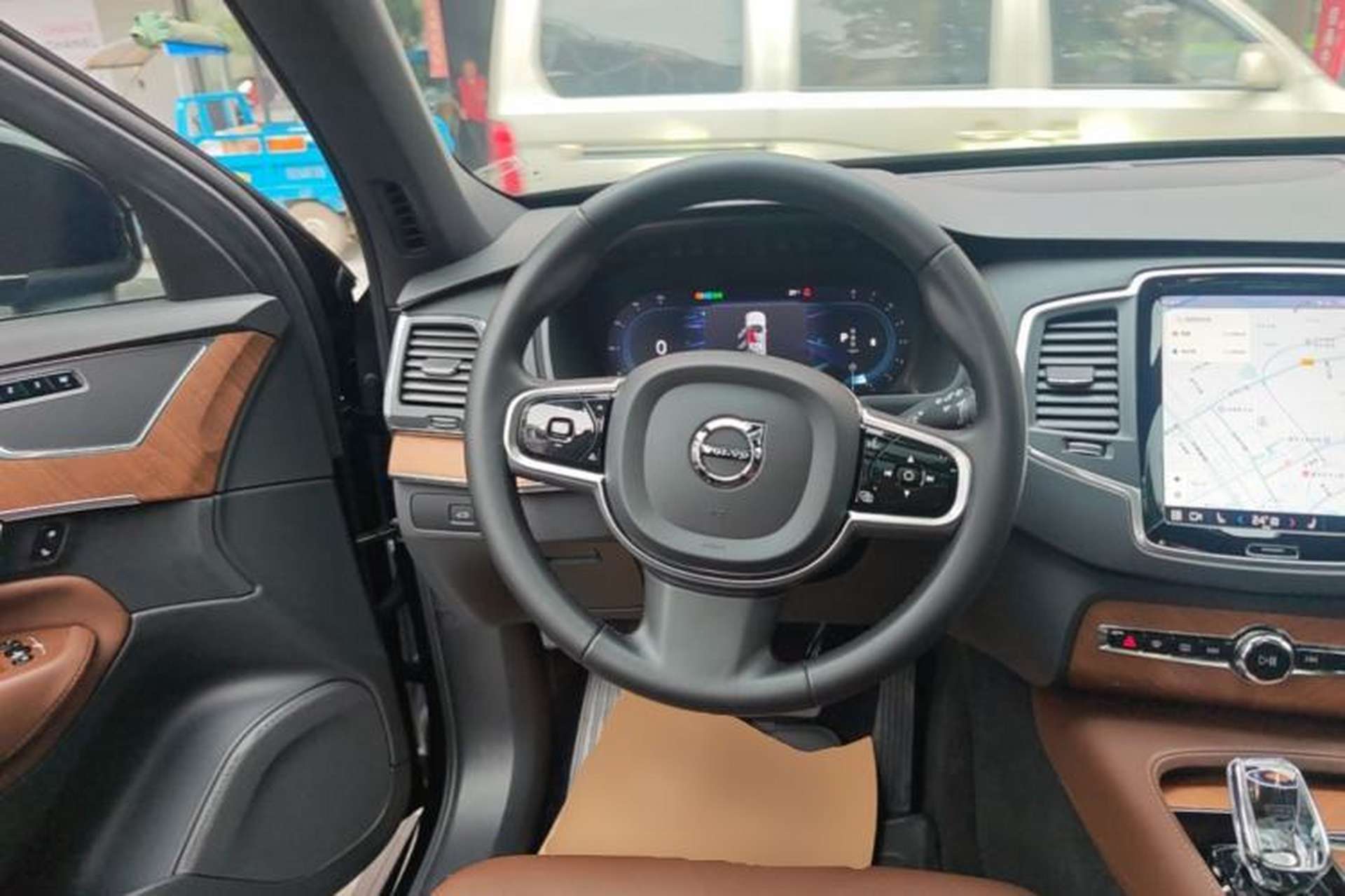 Used Volvo XC90 2023 B5 SmartDrive Luxury Edition 7 Seats Steering Wheel