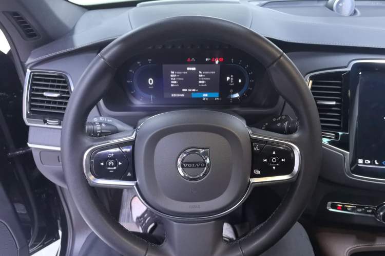 Used Volvo XC90 2023 B6 Zhiya Luxury 7-Seater Steering Wheel
