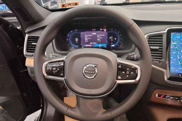 Used Volvo XC90 2023 B5 SmartDrive Luxury Edition 7 Seats Steering Wheel