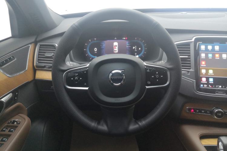 Used Volvo XC90 2023 B5 SmartDrive Luxury Edition 5 Seats Steering Wheel