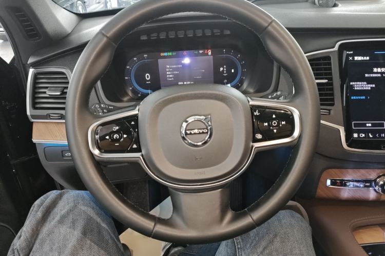 Used Volvo XC90 2023 B5 SmartDrive Luxury Edition 5 Seats Steering Wheel