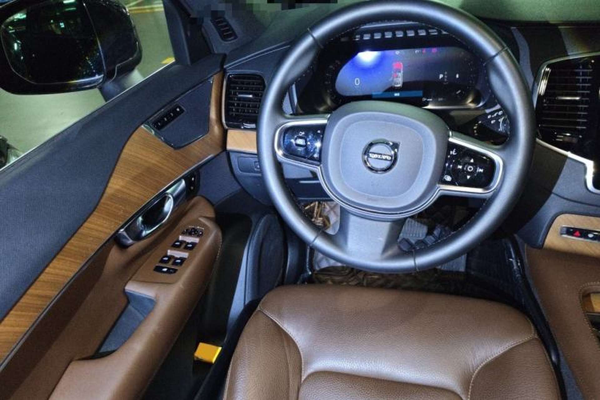 Used Volvo XC90 2023 B6 Zhiyi Luxury Edition 7-Seater Steering Wheel