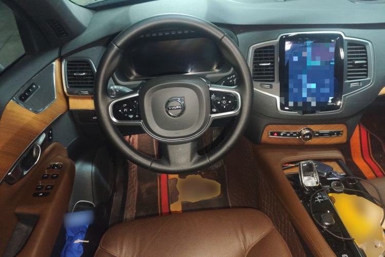 Used Volvo XC90 2023 B5 SmartDrive Luxury Edition 5 Seats Steering Wheel