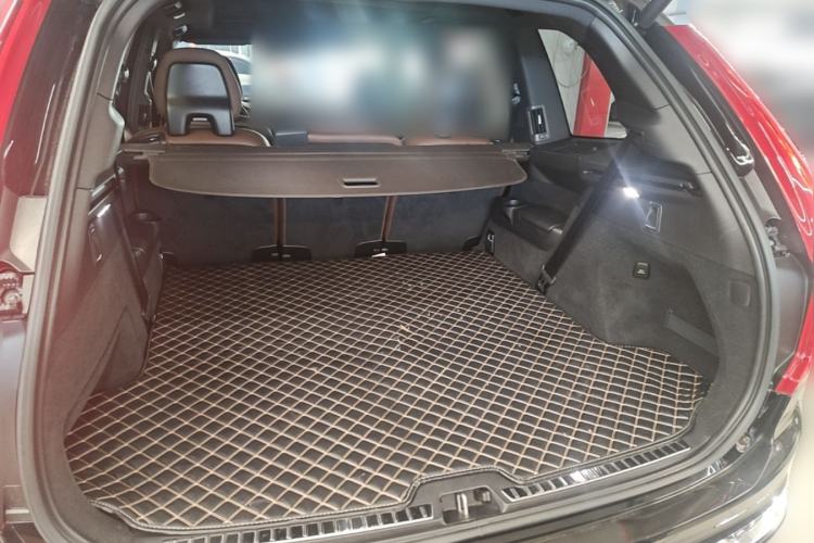 Used Volvo XC90 2023 B6 Zhiyi Luxury Edition 7-Seater Trunk