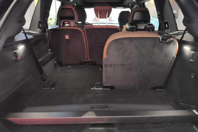 Used Volvo XC90 2023 B5 SmartDrive Luxury Edition 7 Seats Trunk