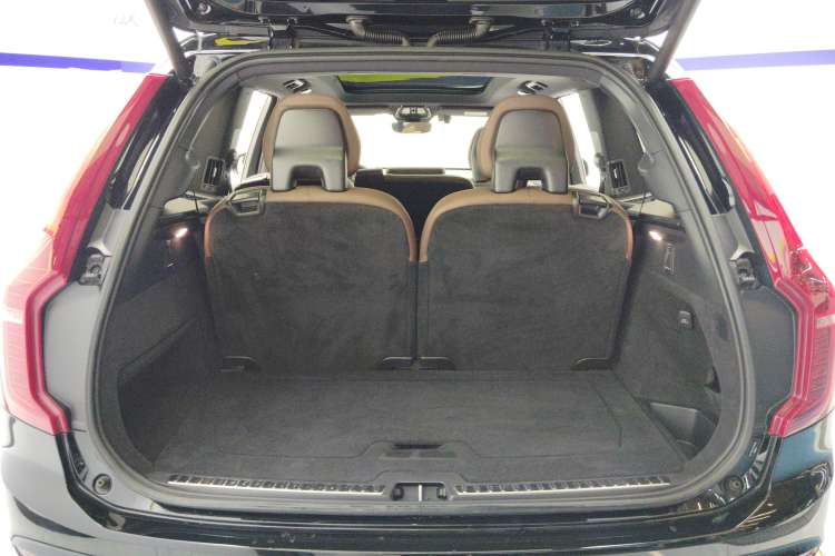 Used Volvo XC90 2023 B6 Zhiyi Luxury Edition 7-Seater Trunk