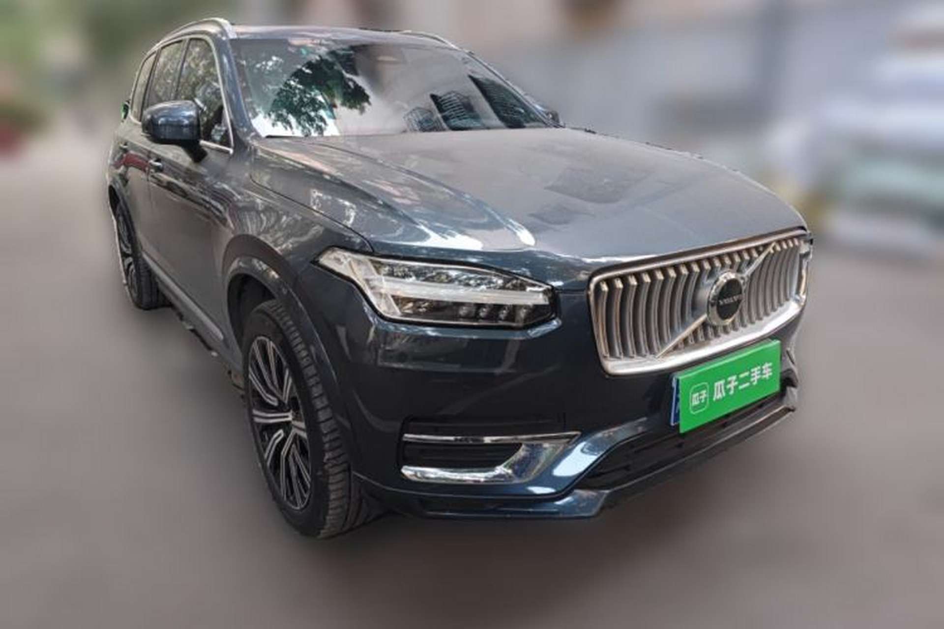 Used Volvo XC90 2023 B5 SmartDrive Luxury Edition 5 Seats Front Right 45 Deg