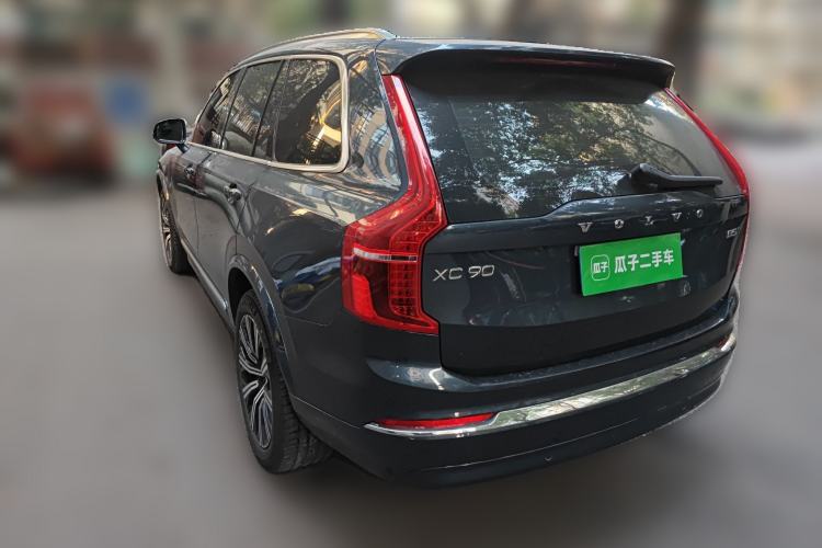 Used Volvo XC90 2023 B5 SmartDrive Luxury Edition 5 Seats Rear Left 45 Deg