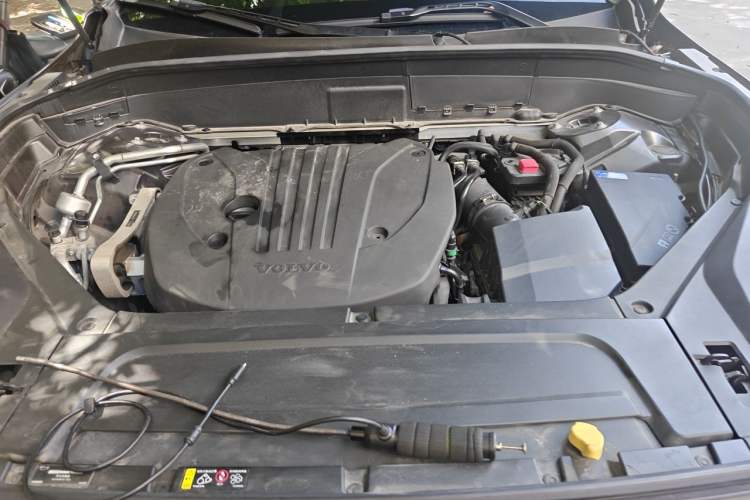 Used Volvo XC90 2023 B5 SmartDrive Luxury Edition 5 Seats Engine Bay
