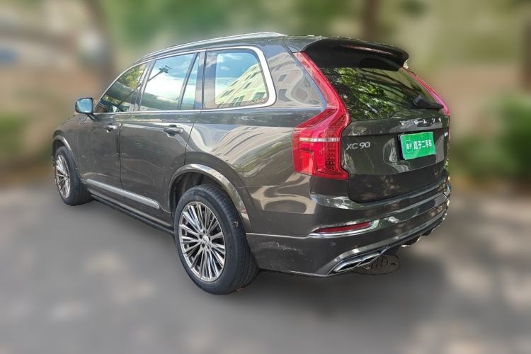 Used Volvo XC90 2023 B5 SmartDrive Luxury Edition 5 Seats Rear Left 45 Deg
