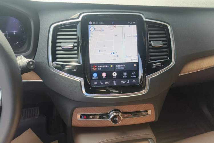 Used Volvo XC90 2023 B6 Zhiyi Luxury Edition 7-Seater Audio And AC Panel