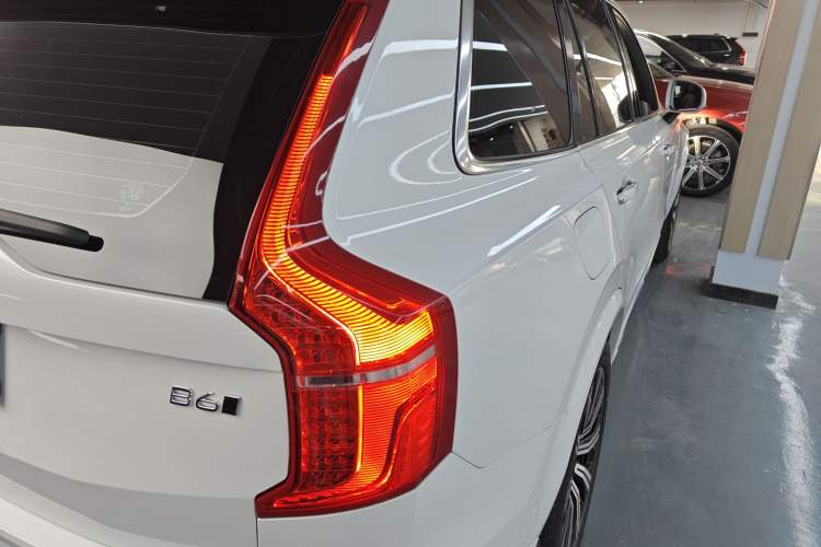 Used Volvo XC90 2023 B6 Zhiya Luxury 7-Seater Exterior 3