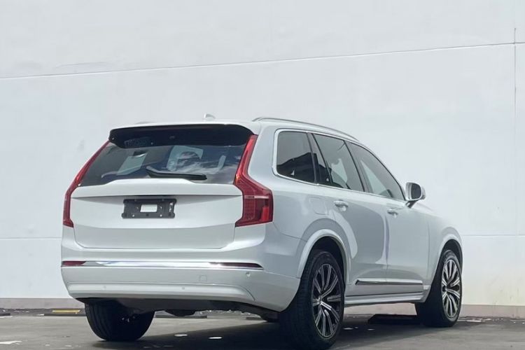 Used Volvo XC90 2023 B5 SmartDrive Luxury Edition 5 Seats Exterior 5