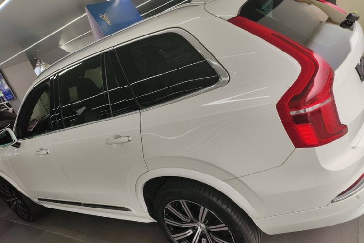Used Volvo XC90 2023 B5 SmartDrive Luxury Edition 5 Seats Exterior 6