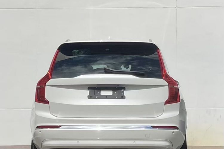 Used Volvo XC90 2023 B5 SmartDrive Luxury Edition 5 Seats Exterior 7