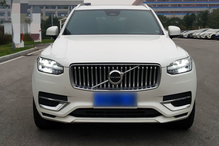 Used Volvo XC90 2023 B5 SmartDrive Luxury Edition 5 Seats Exterior 8