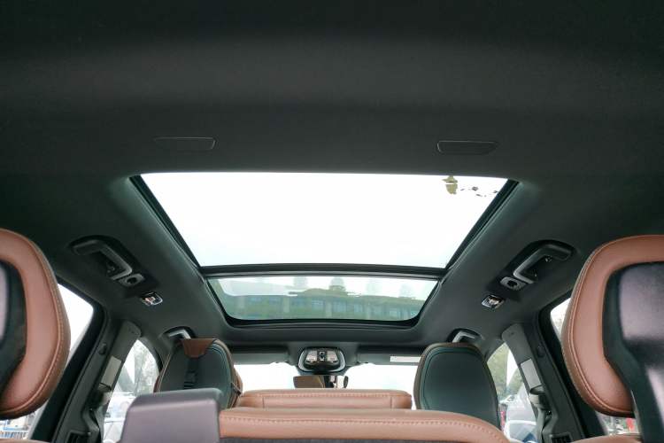 Used Volvo XC90 2023 B5 SmartDrive Luxury Edition 5 Seats Headliner