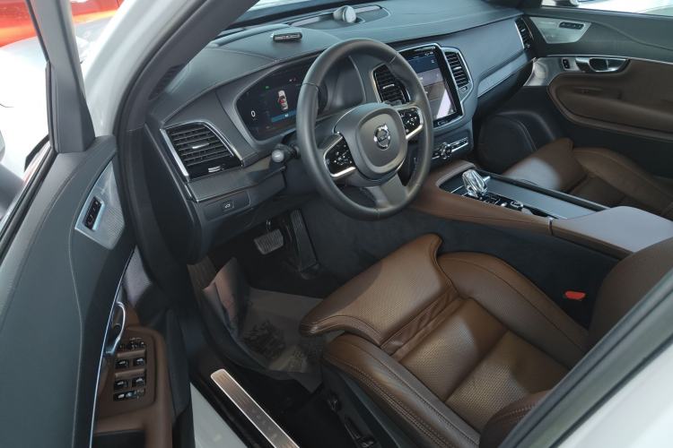 Used Volvo XC90 2023 B6 Zhiya Luxury 7-Seater Left Front Seat