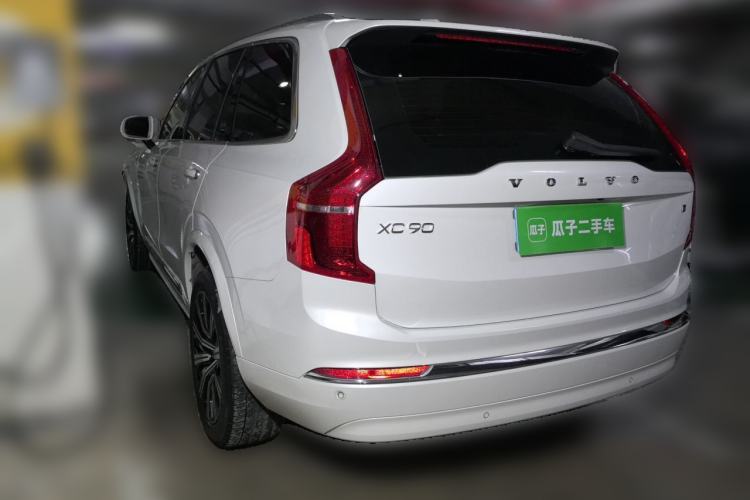 Used Volvo XC90 2023 B5 SmartDrive Luxury Edition 5 Seats Rear Left 45 Deg