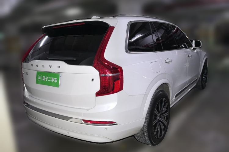 Used Volvo XC90 2023 B5 SmartDrive Luxury Edition 5 Seats Rear Right 45 Deg