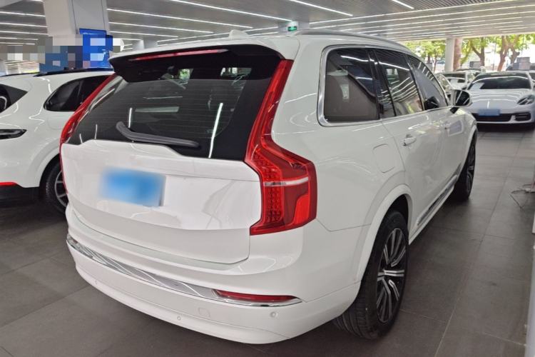 Used Volvo XC90 2023 B5 SmartDrive Luxury Edition 5 Seats Rear Right 45 Deg