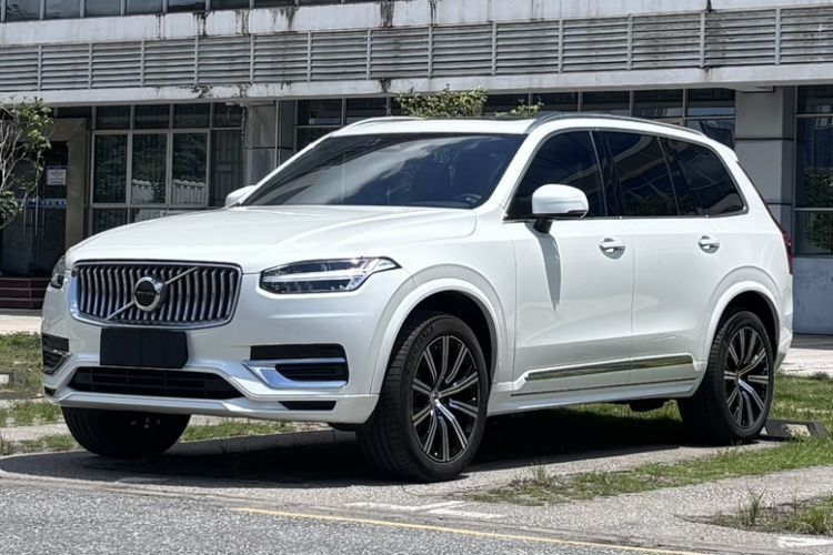 Used Volvo XC90 2023 B5 SmartDrive Luxury Edition 5 Seats Guazi used car, China used car export, Used car for sale, Used Volvo cars, Cheapest cars for sale