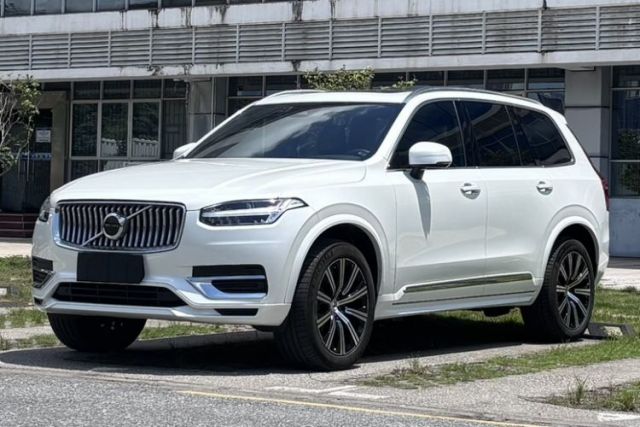 Used Volvo XC90 2023 B5 SmartDrive Luxury Edition 5 Seats