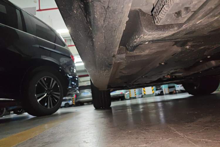 Used Volvo XC90 2024 B5 SmartDrive Luxury Edition 7-Seater Chassis Rear Left