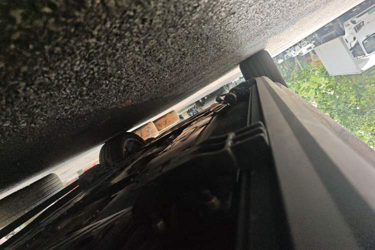 Used Volvo XC90 2024 B6 Zhiyi Luxury 7-Seater Chassis Rear Left