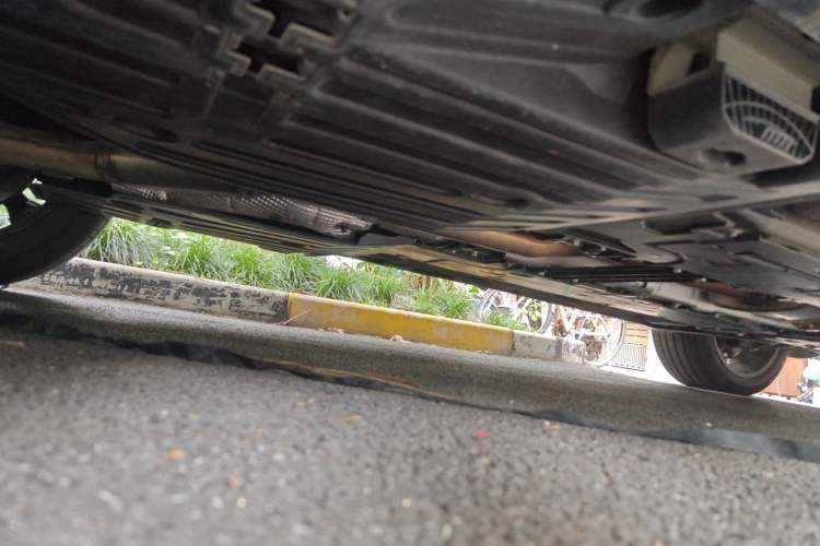 Used Volvo XC90 2024 B6 Zhiyi Luxury 7-Seater Chassis Rear Right