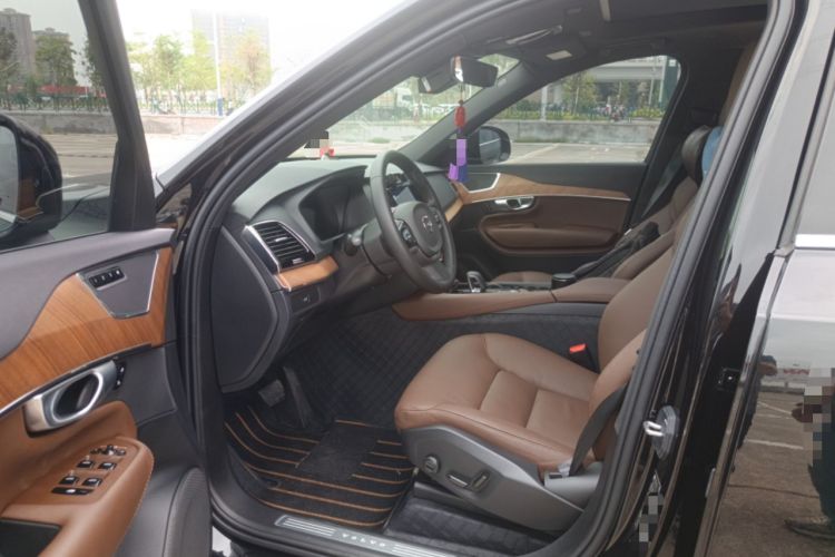 Used Volvo XC90 2024 B6 Zhiyi Luxury 7-Seater Driver Seat