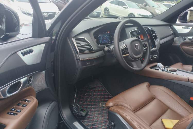 Used Volvo XC90 2024 B6 Zhiya Luxury 7-Seater Driver Seat