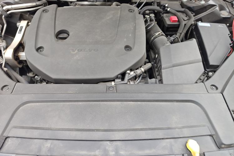 Used Volvo XC90 2024 B6 Zhiyi Luxury 7-Seater Engine Bay