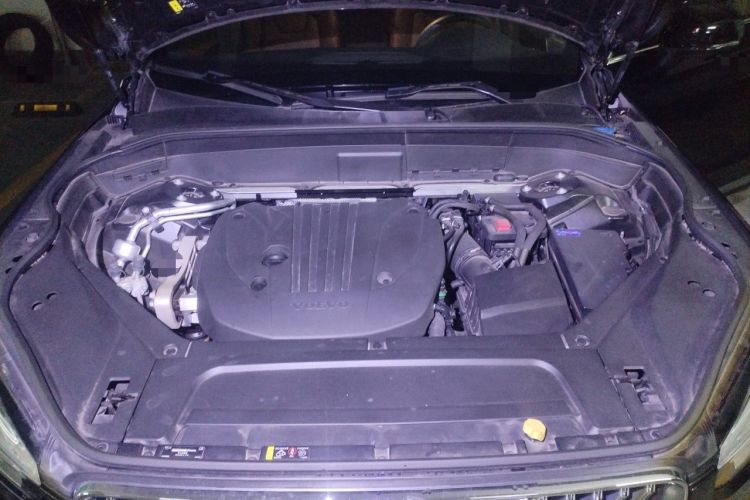 Used Volvo XC90 2024 B5 SmartDrive Luxury Edition 7-Seater Engine Bay