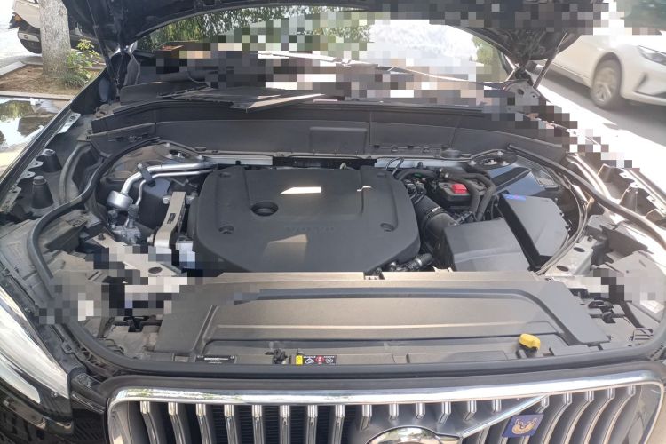 Used Volvo XC90 2024 B6 Zhiya Luxury 7-Seater Engine Bay