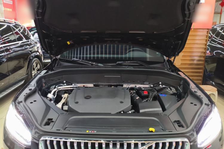 Used Volvo XC90 2024 B6 Zhiyi Luxury 7-Seater Engine Bay