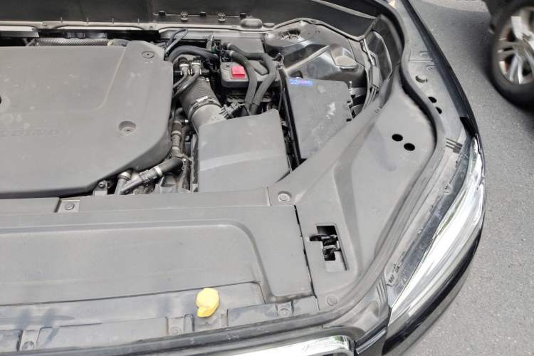 Used Volvo XC90 2024 B6 Zhiyi Luxury 7-Seater Engine Bay Left