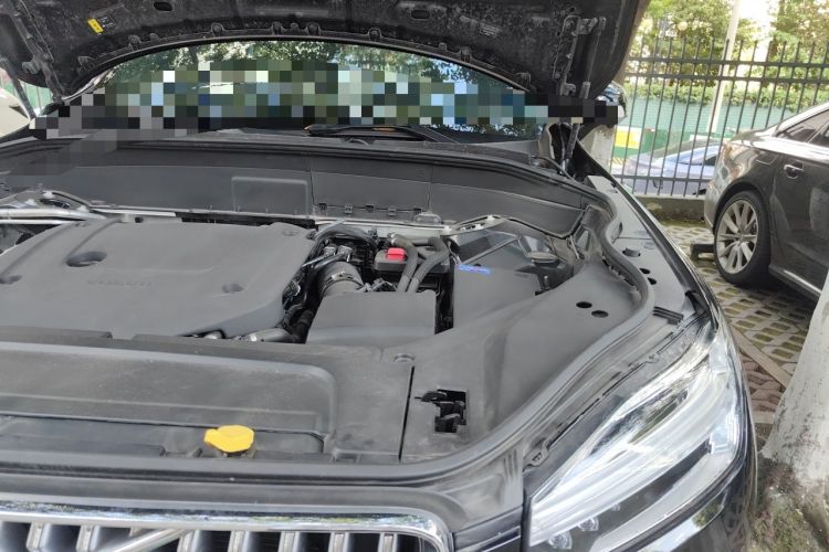 Used Volvo XC90 2024 B6 Zhiyi Luxury 7-Seater Engine Bay Left
