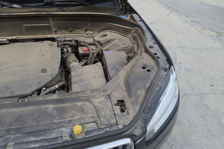 Used Volvo XC90 2024 B6 Zhiyi Luxury 7-Seater Engine Bay Left