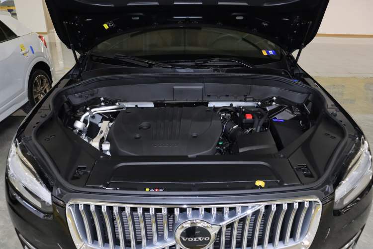 Used Volvo XC90 2024 B5 SmartDrive Luxury Edition 5 Seats Engine Bay