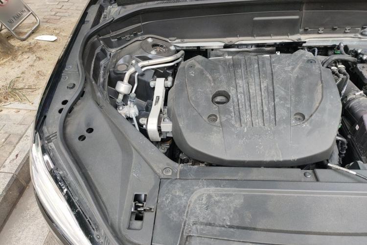 Used Volvo XC90 2024 B5 SmartDrive Luxury Edition 7-Seater Engine Bay Right