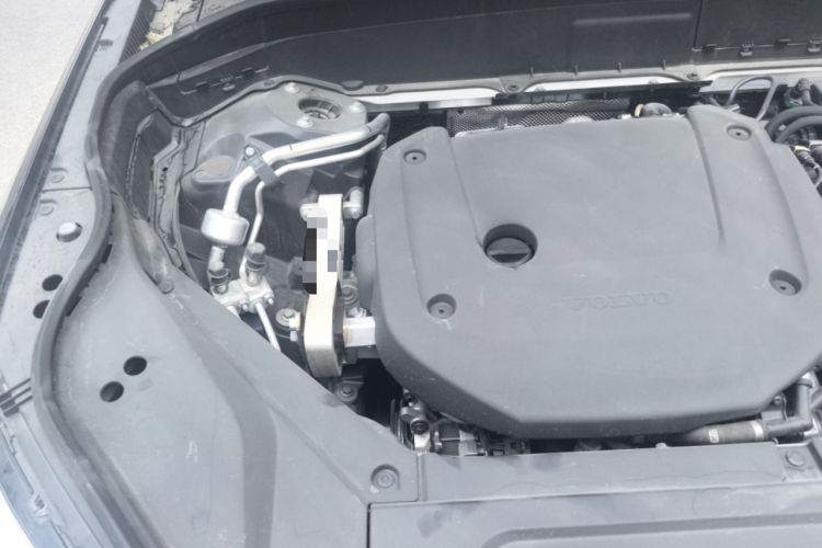 Used Volvo XC90 2024 B6 Zhiyi Luxury 7-Seater Engine Bay Right