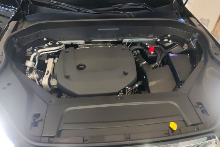 Used Volvo XC90 2024 B6 Zhiya Luxury 7-Seater Engine Bay