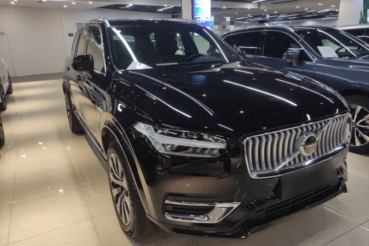 Used Volvo XC90 2024 B5 SmartDrive Luxury Edition 5 Seats Exterior 1