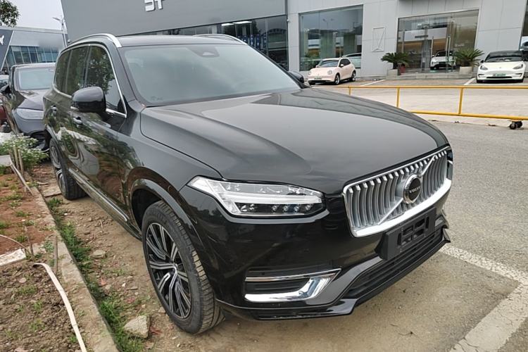 Used Volvo XC90 2024 B5 SmartDrive Luxury Edition 5 Seats Exterior 1