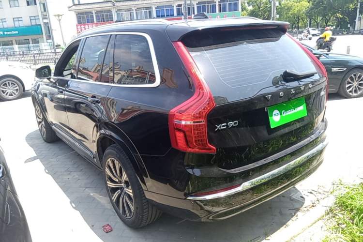 Used Volvo XC90 2024 B6 Zhiyi Luxury 7-Seater Exterior 2