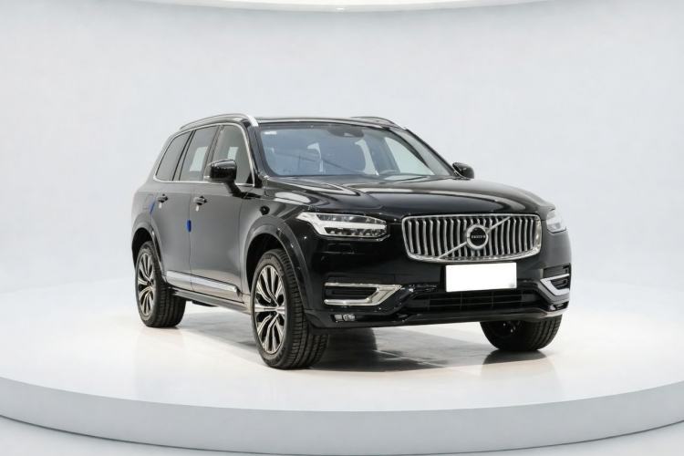 Used Volvo XC90 2024 B5 SmartDrive Luxury Edition 5 Seats Exterior 2