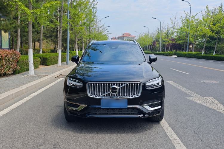Used Volvo XC90 2024 B5 SmartDrive Luxury Edition 5 Seats Exterior 4